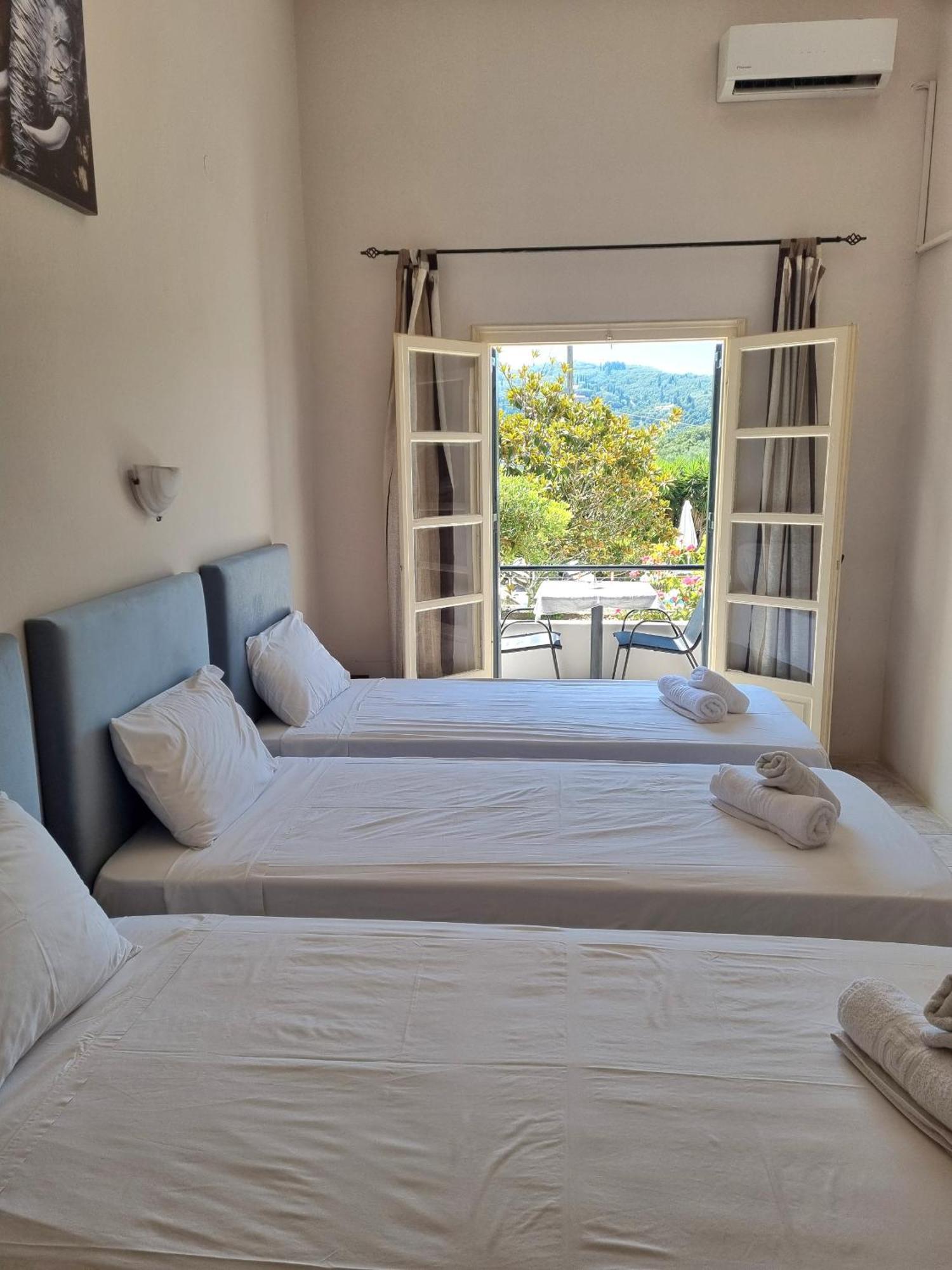 Irida Studios And Suite Paleokastritsa Ngoại thất bức ảnh